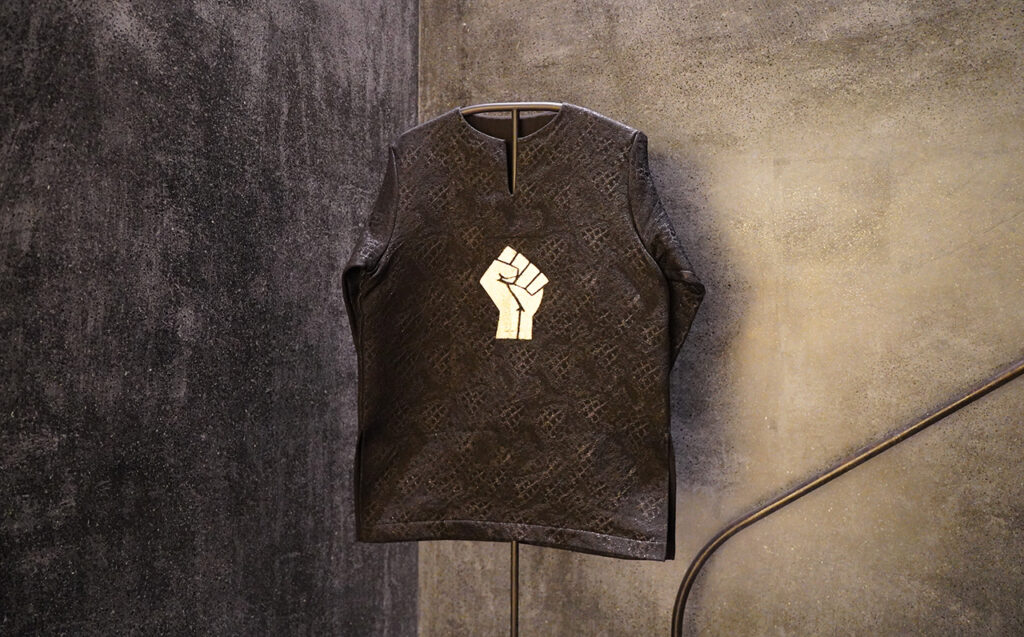 『シアスター・ゲイツ：Glorious Robe（グロリアス・ローブ）』04