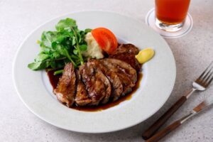 Sir Thomas LIPTON 国産牛サーロインステーキ テリヤキソース