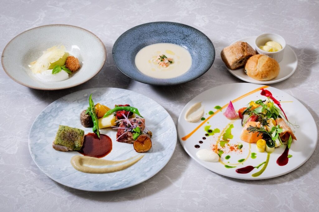 クロスホテル　カジュアルランチ2026年夏