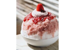 Café Kitsuné　かき氷　いちごココナッツ