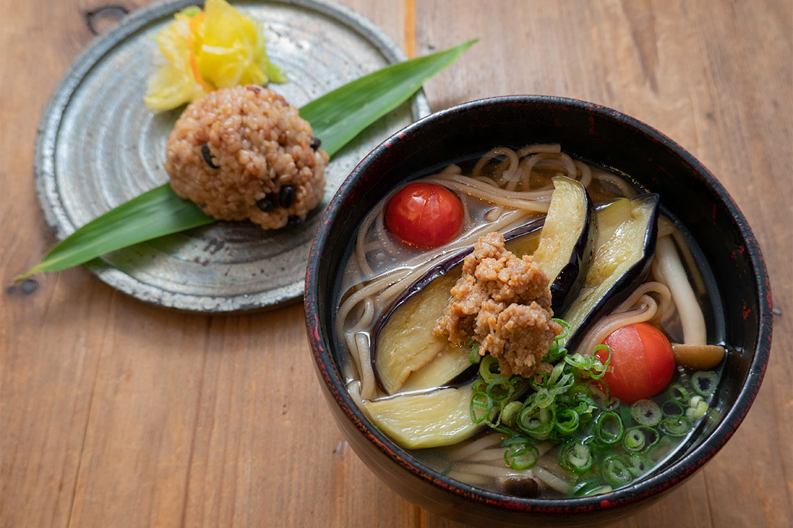 里山おむすびと玄米めん