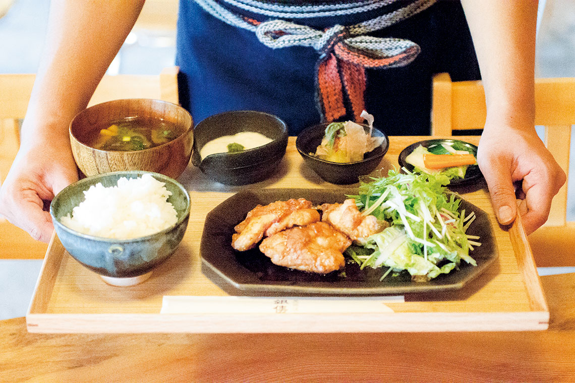 唐揚げ定食